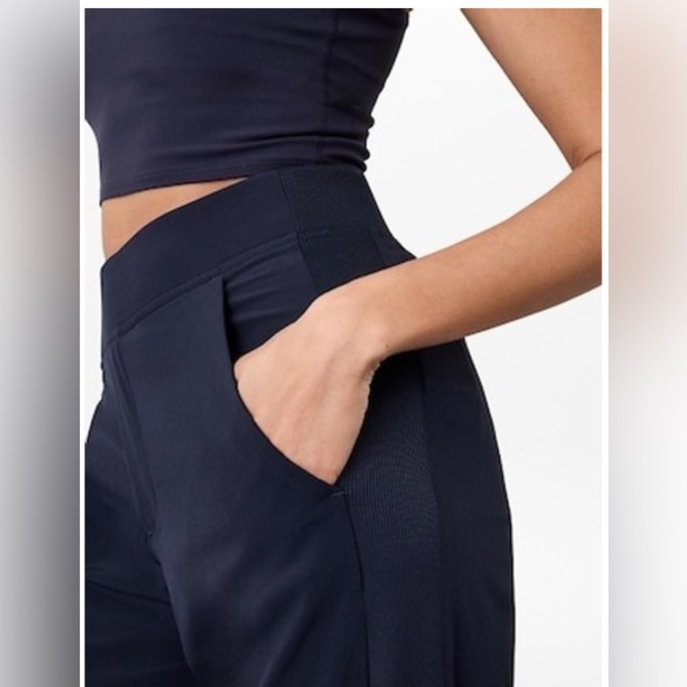Athleta Navy Blue Woman’s Brooklyn Ankle Pant - Size 12